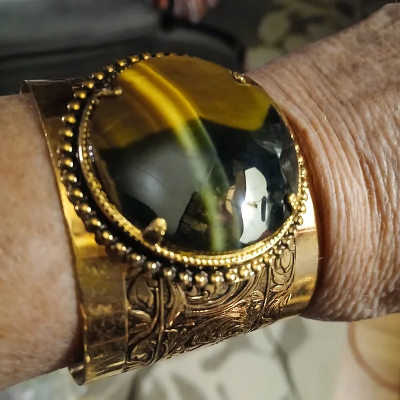 Gold and Green Statement Cuff Bracelet - Picture 1 of 2